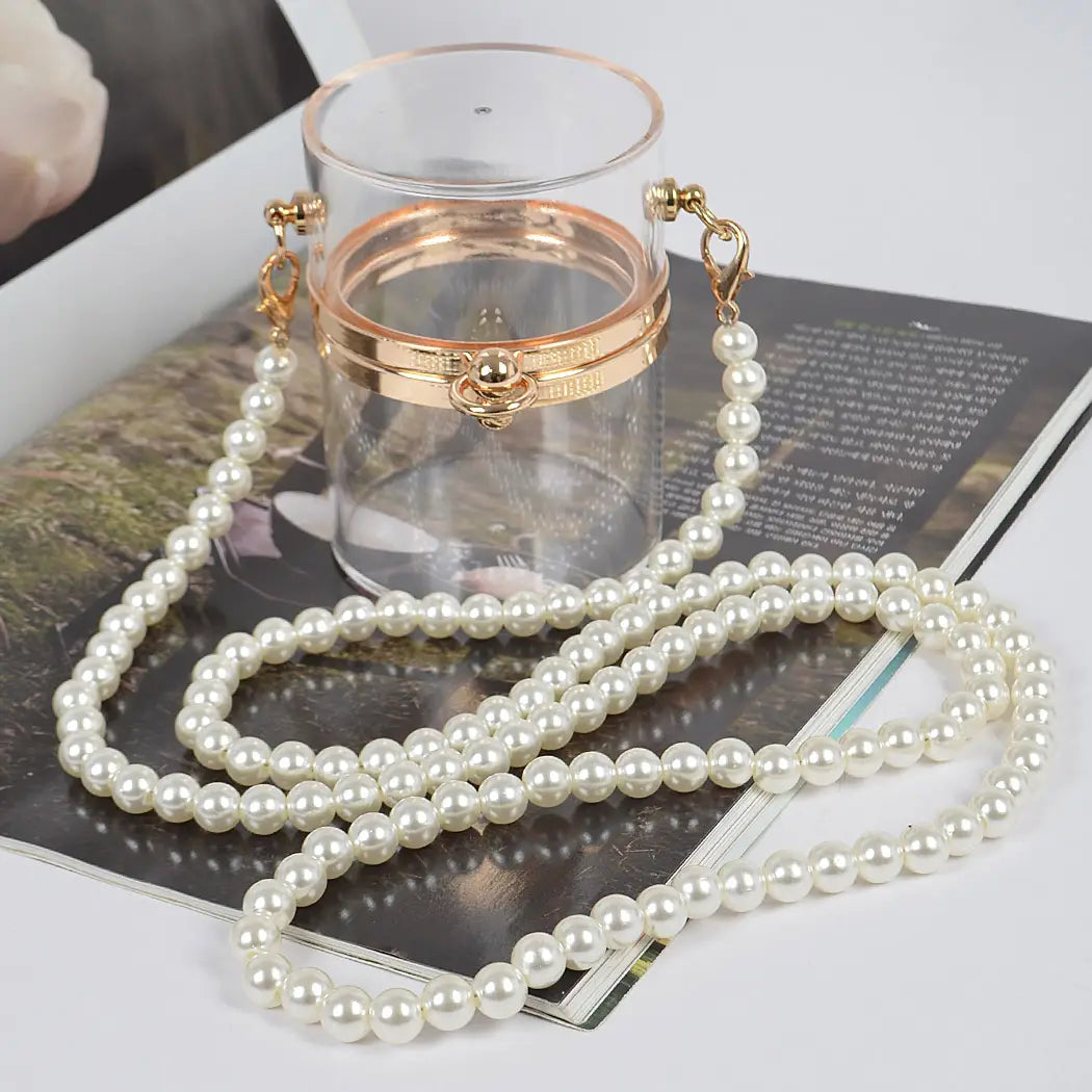 Such A Lady Clear Clutch