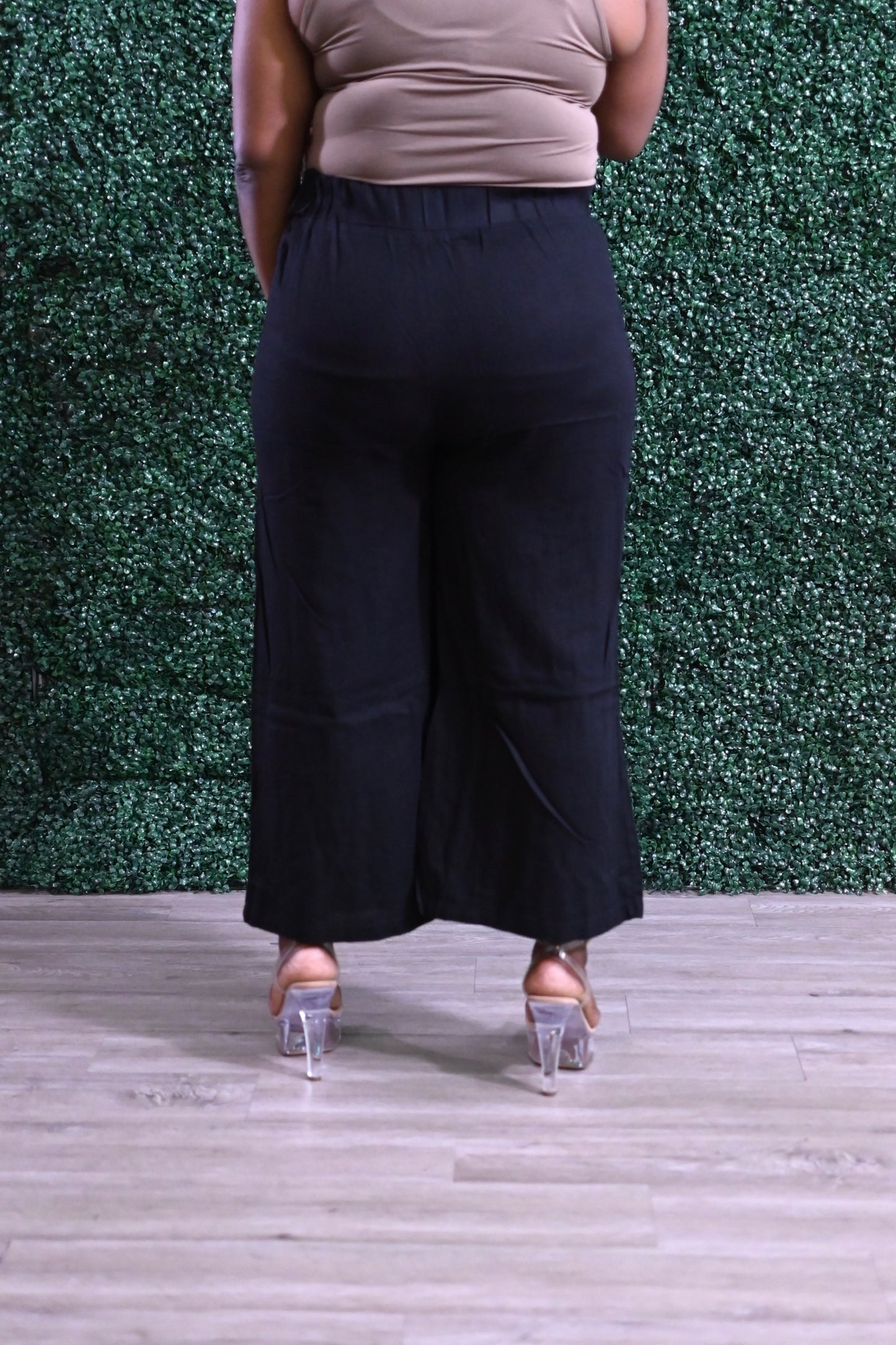 Taylor Linen Capri